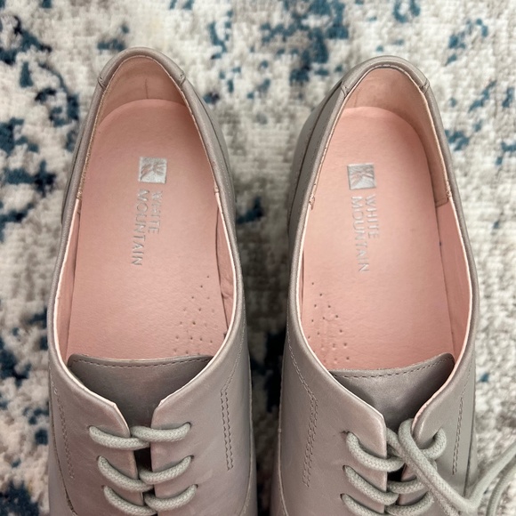 White Mountain Light Grey Leather Oxfords Size 6 - Picture 11 of 16
